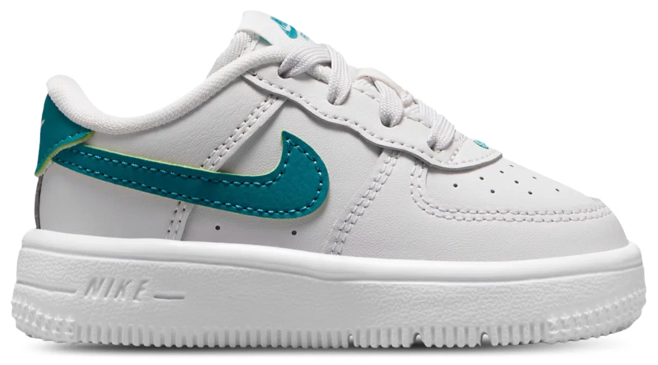 Кроссовки для мальчиков Air Force 1 Low Nike, цвет White/Multi