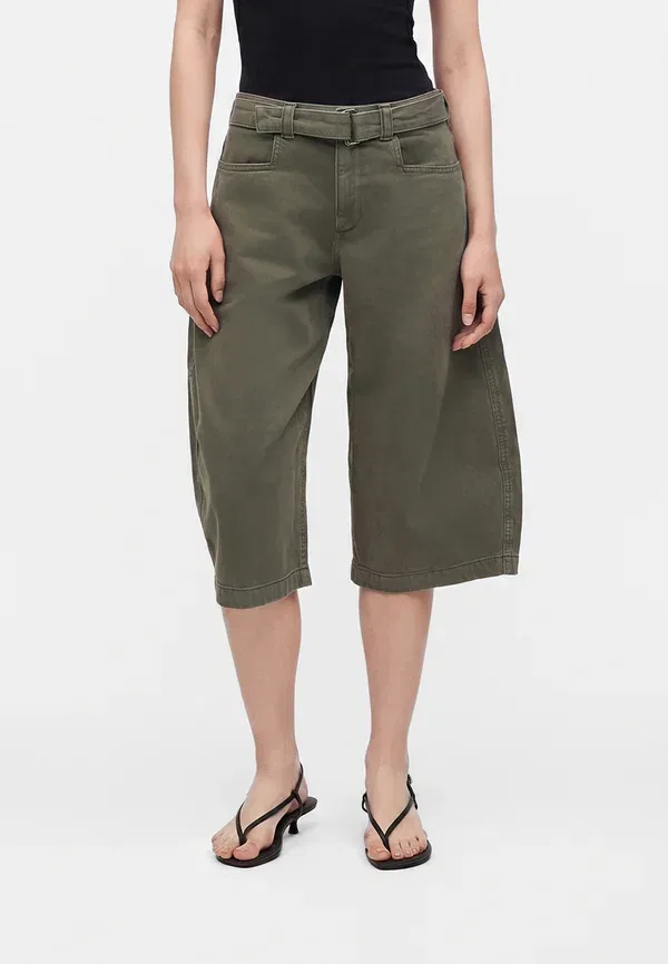 Джинсовые шорты Gap, черный