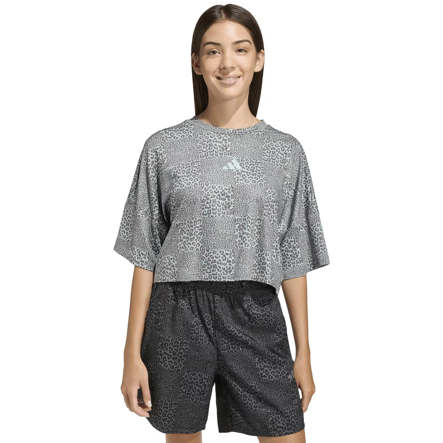 Спортивная футболка Adidas Sportswear Performance Shirt Future Icons пастельно-зеленого цвета — фото 2