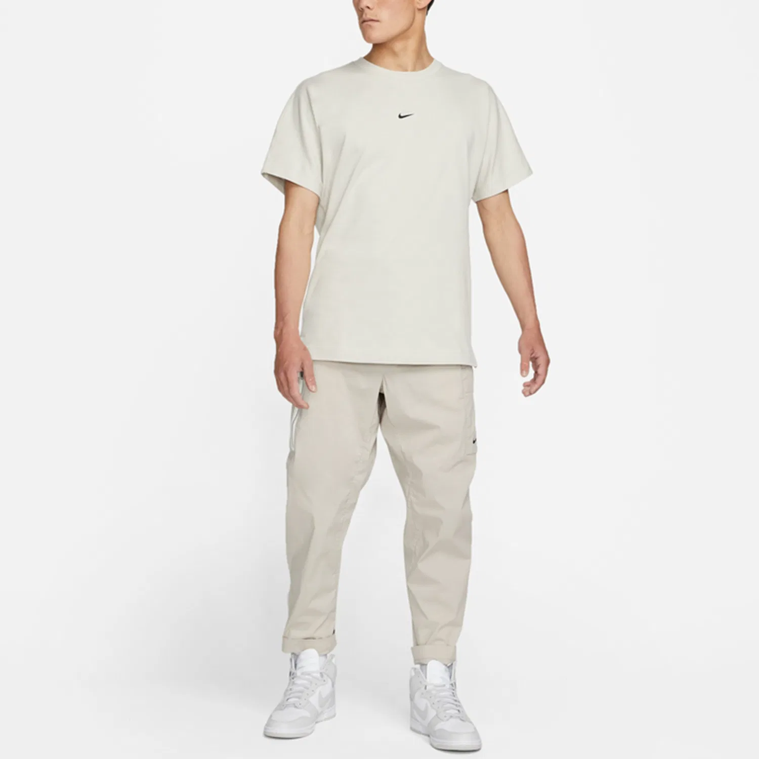 Мужская футболка с круглым вырезом Nike Sportswear Essentials, Ecru — фото 3