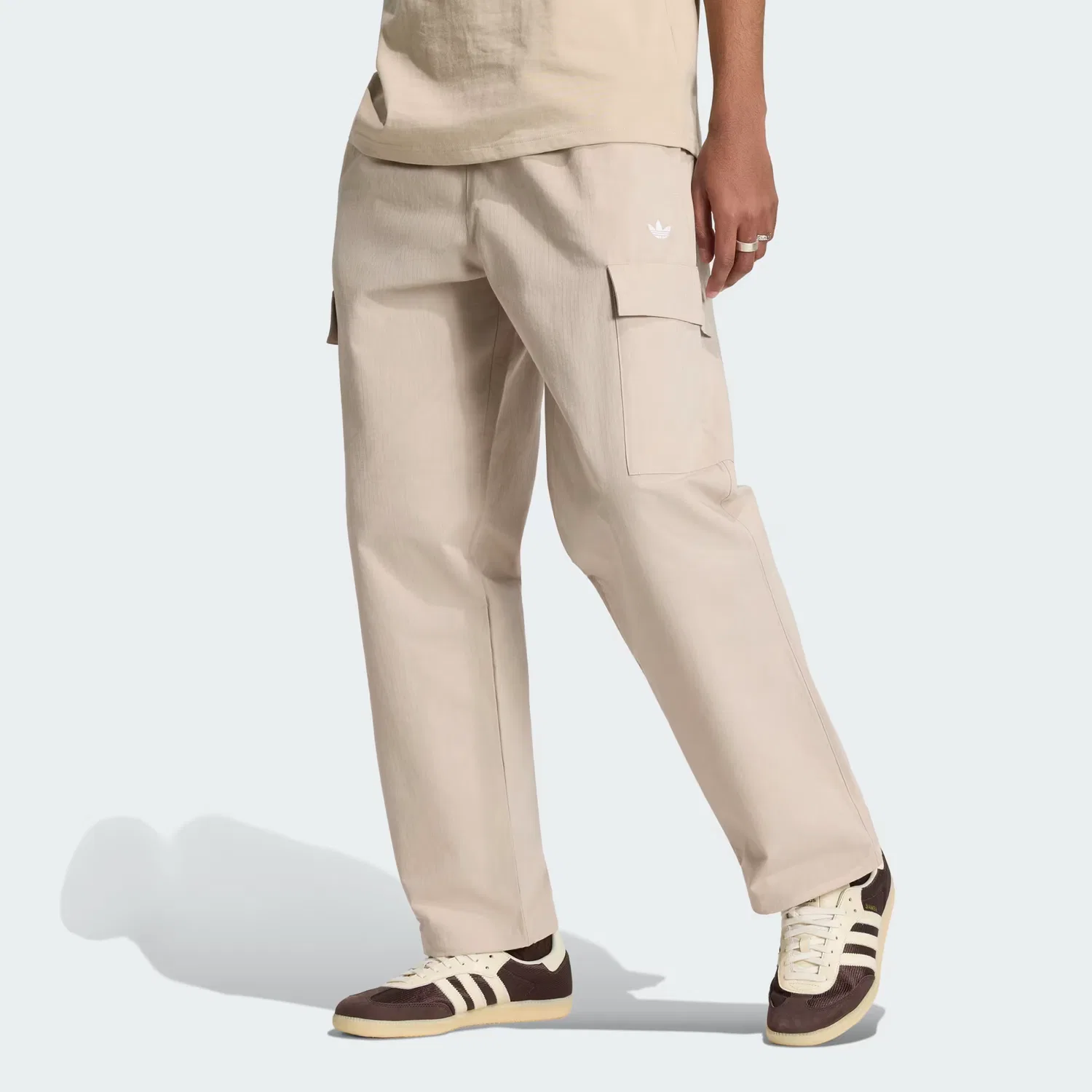 Мужские грузовые брюки свободного кроя Trefoil Essentials Cargo Pants Adidas Originals, Khaki Three