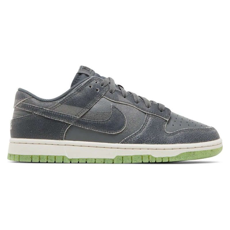 Кроссовки Nike Dunk Low SE 'Halloween - Cauldron', серый - фото