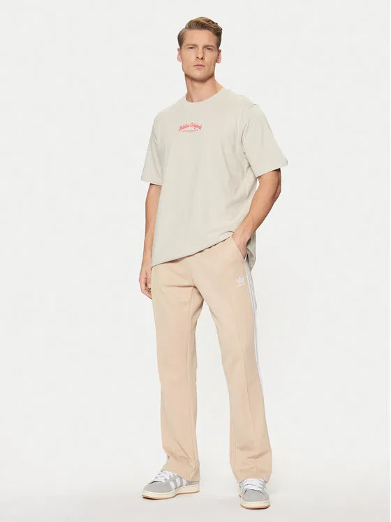 Футболка loose fit Adidas, бежевый — фото 2