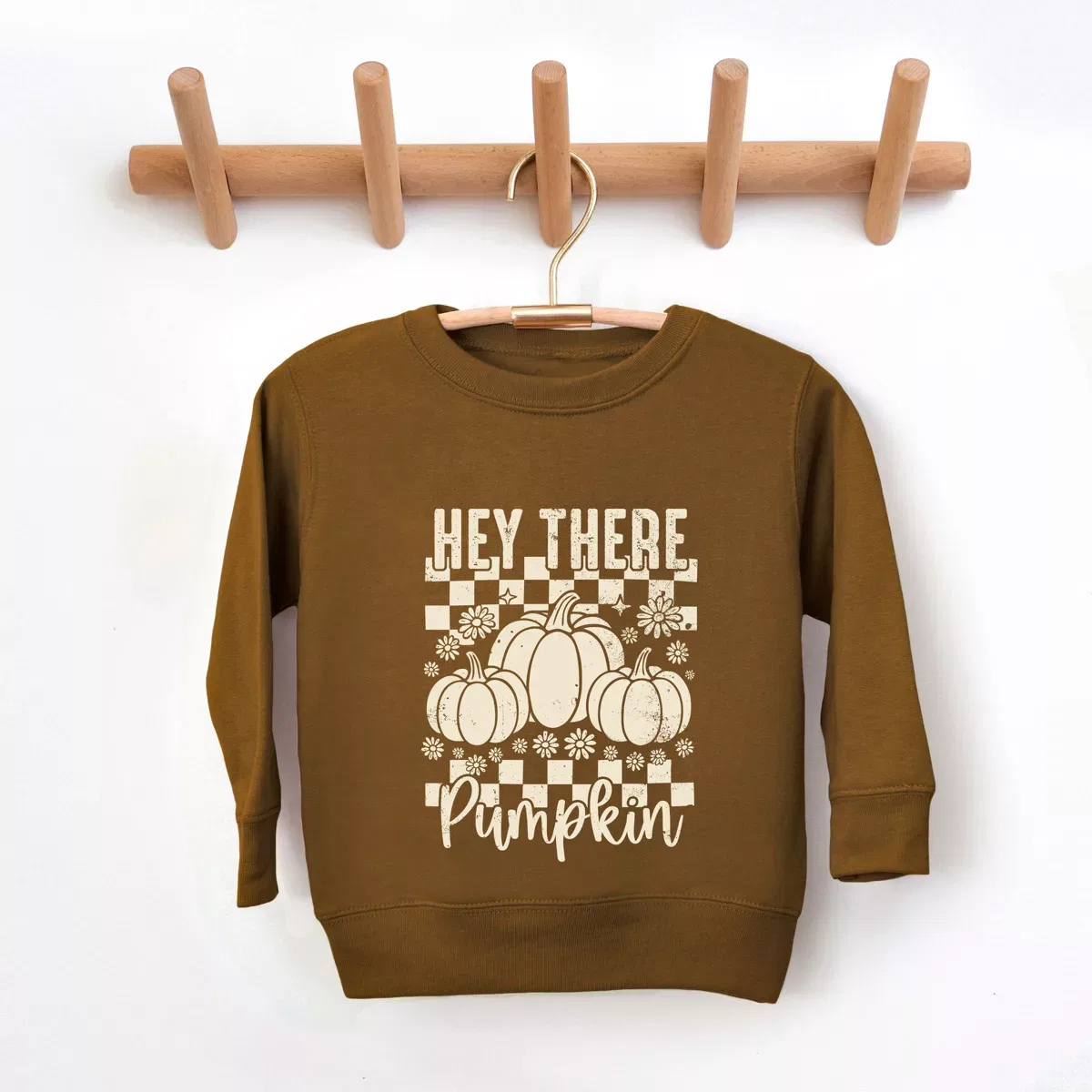 Детский свитшот для девочек с принтом Hey There Pumpkin Checkered The Juniper Shop, Camel — фото 3
