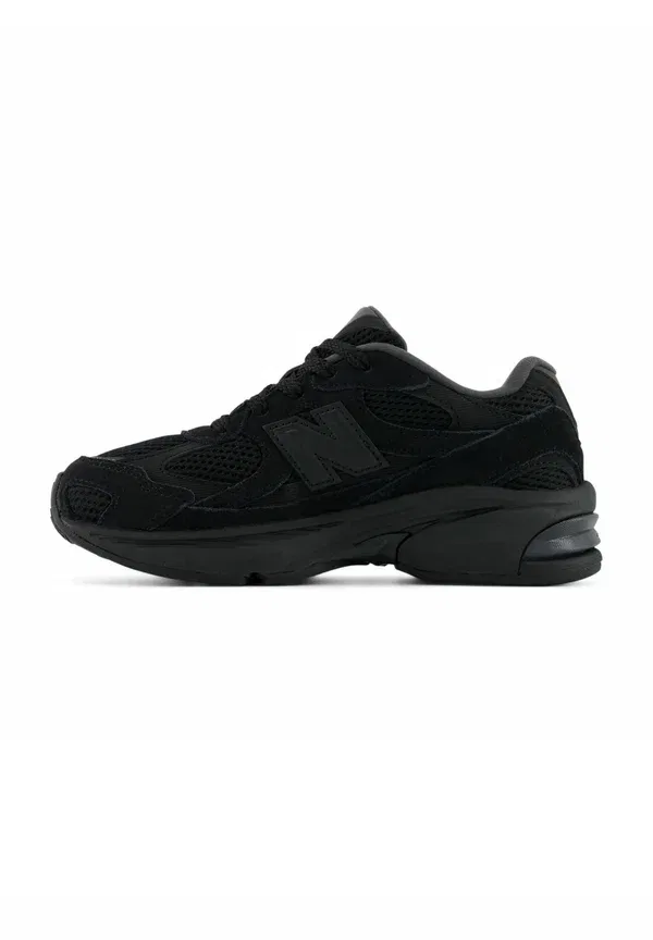 Кроссовки из синтетики, текстиля и кожи 2010 New Balance Black Black, черный