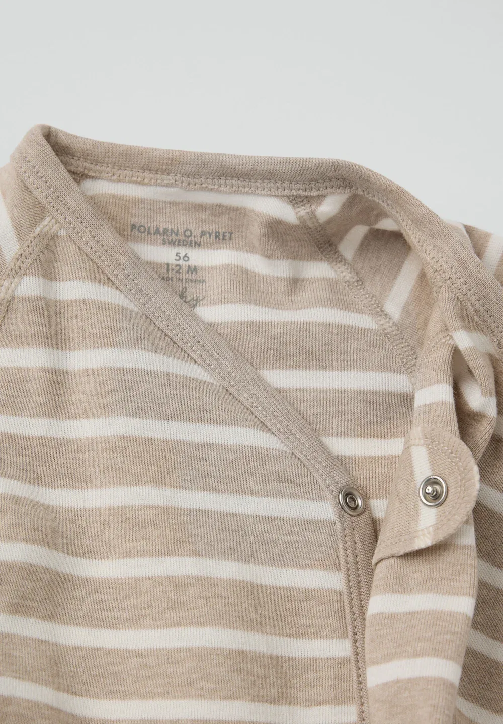 Удобный полосатый боди-накидка унисекс - боди Polarn O. Pyret, Beige Melange — фото 3