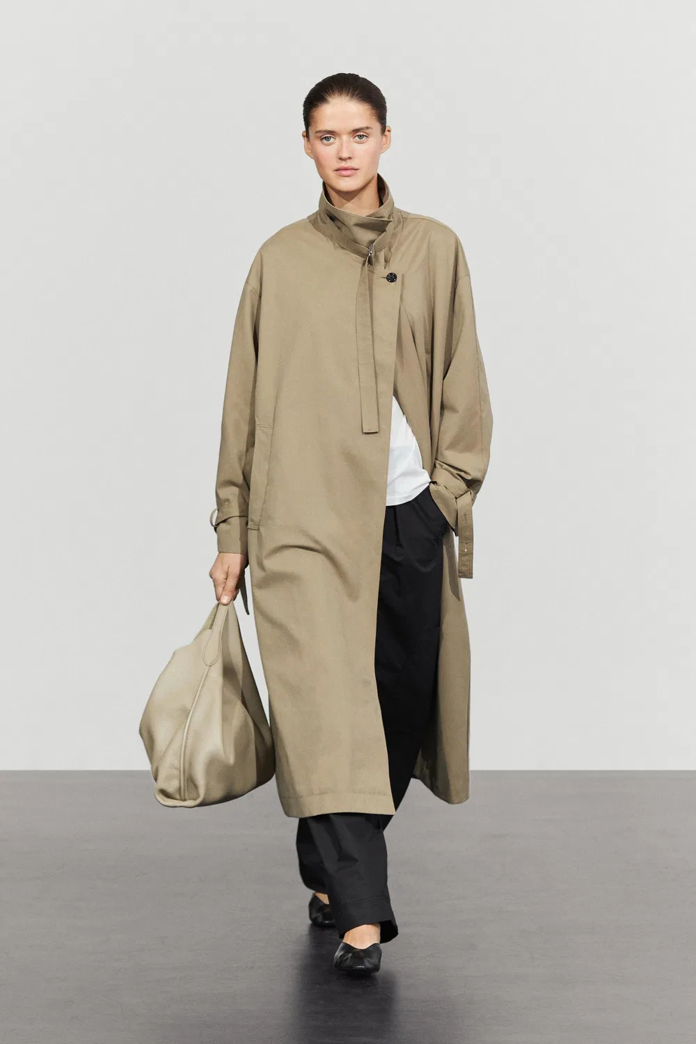 Длинный тренч Massimo Dutti Coat With Buckle Detail, бежевый