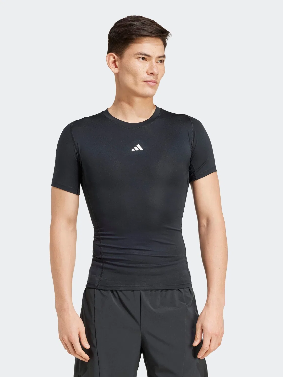Футболка тренировочная Techfit Compression adidas, черный