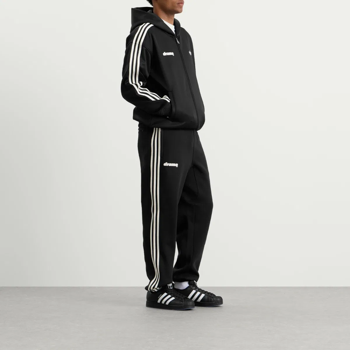 Женские спортивные штаны с манжетами, модель X Drama Call Track Pant Adidas, Black — фото 4