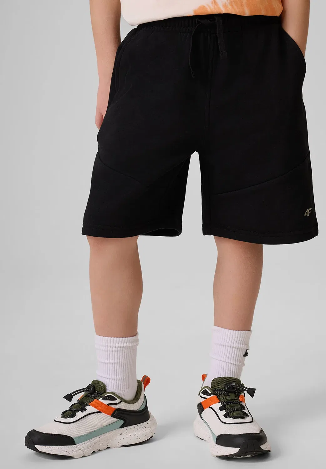 Spodenki dresowe chłopięce - turkusowe 122 (6-7 лат) - спортивные шорты 4F, Deep Black — фото 2