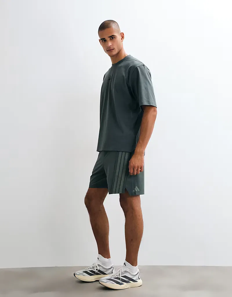 Тренировочные шорты Adidas D4T с тремя полосками плюща — фото 3