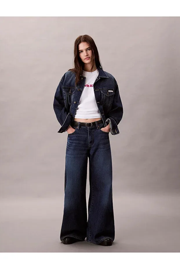 Женская футболка с коротким рукавом с вышивкой Calvin Klein, White — фото 3
