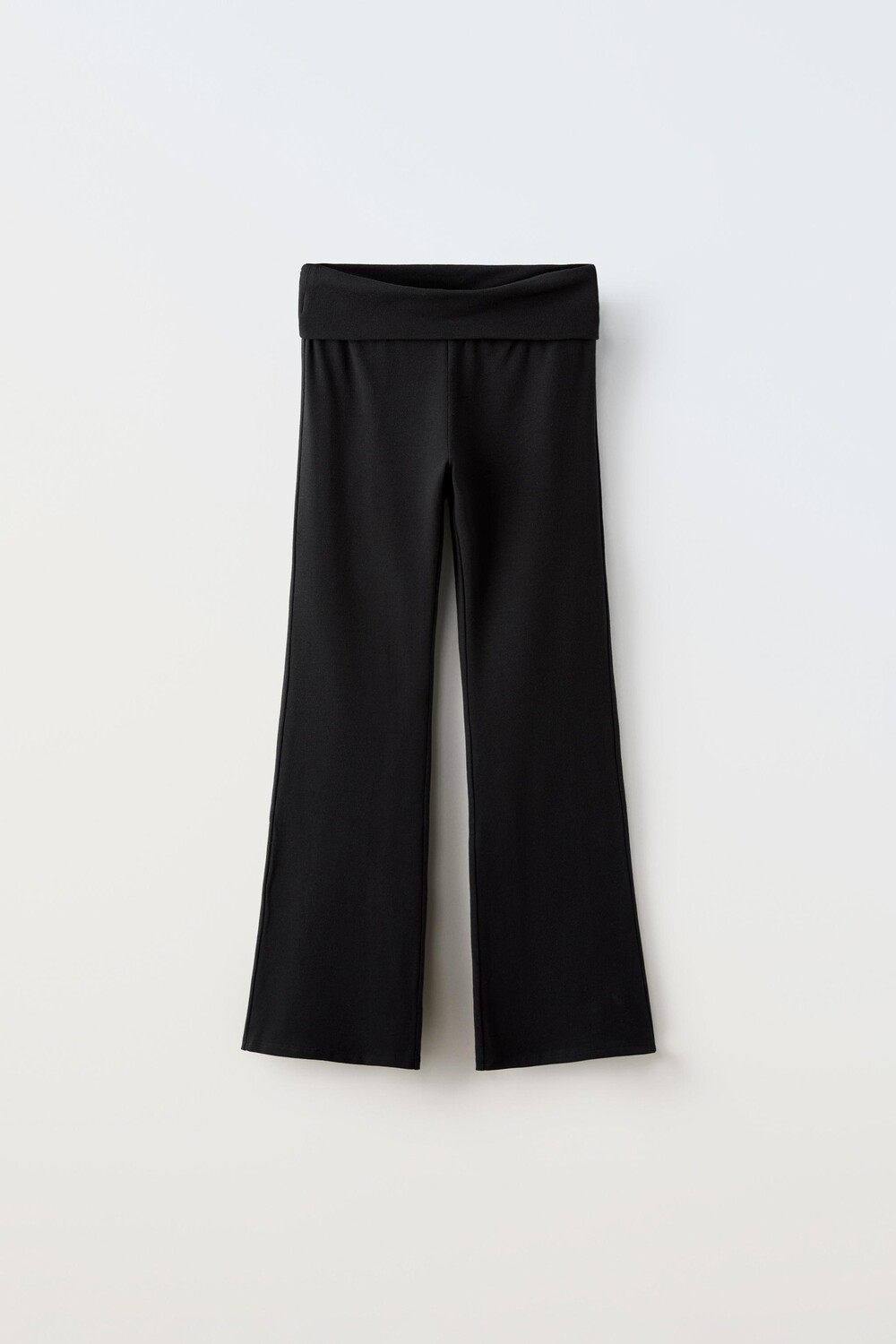 

Расклешенные леггинсы с отвернутым поясом ZARA, черный