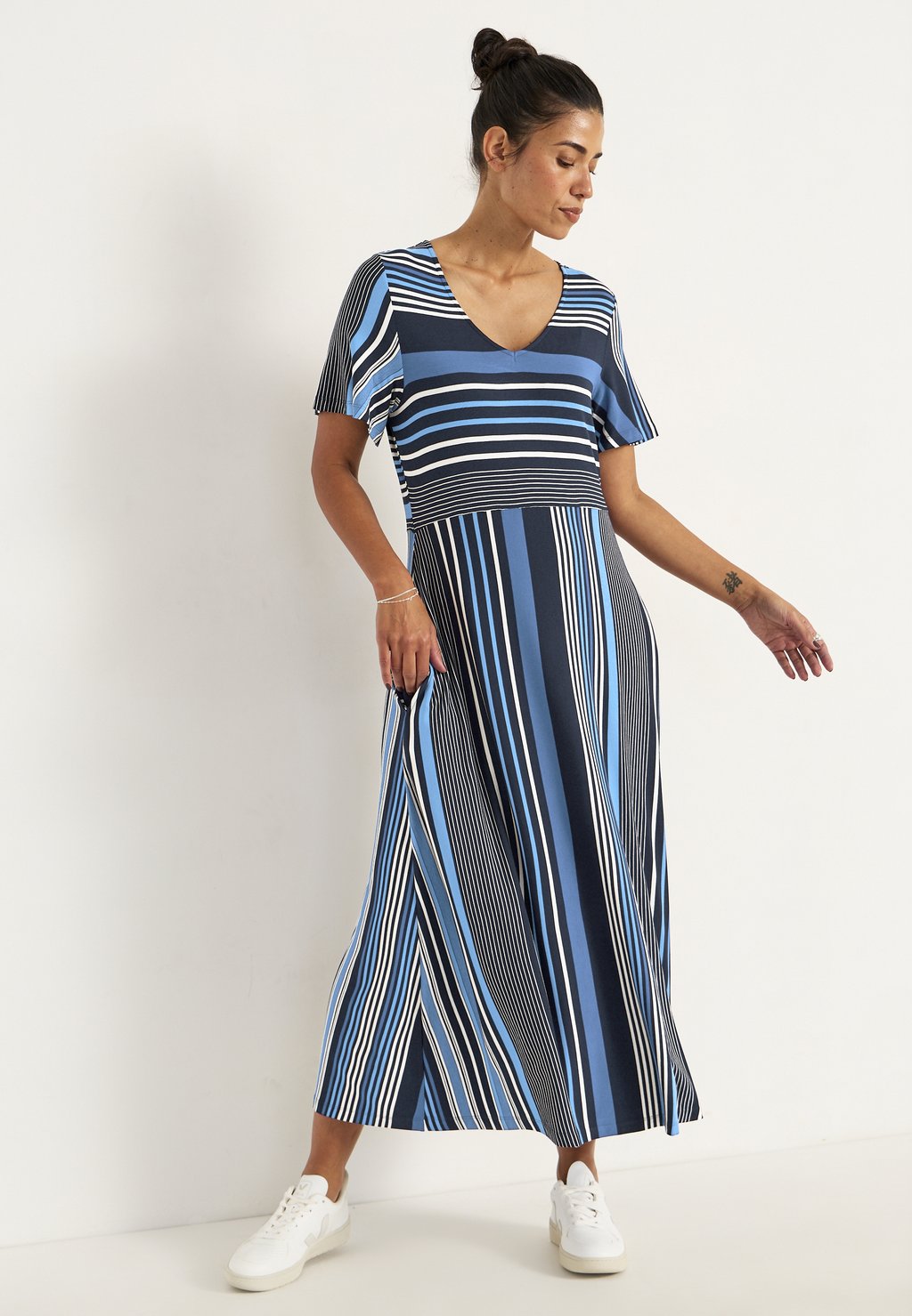 

Платье из джерси STRIPED - Maxi dress Cellbes of Sweden, темно-синий