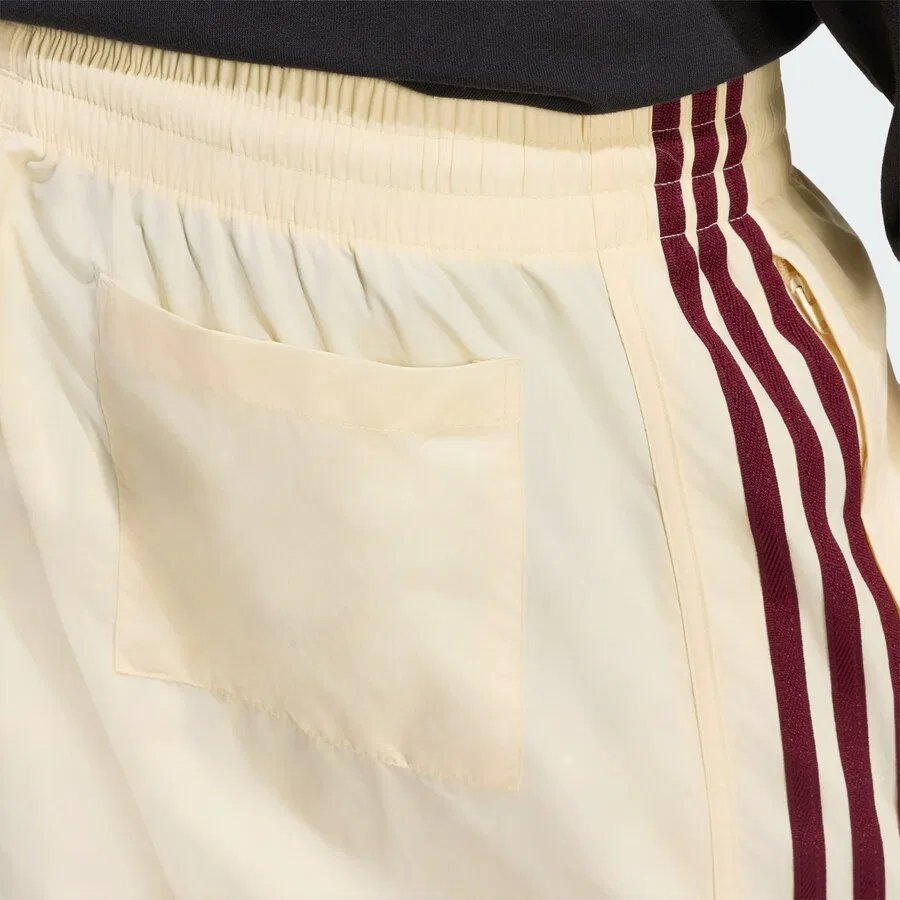 Шорты ADIDAS ORIGINALS Regular Pants 'Sprinter' светло-желтого цвета — фото 3