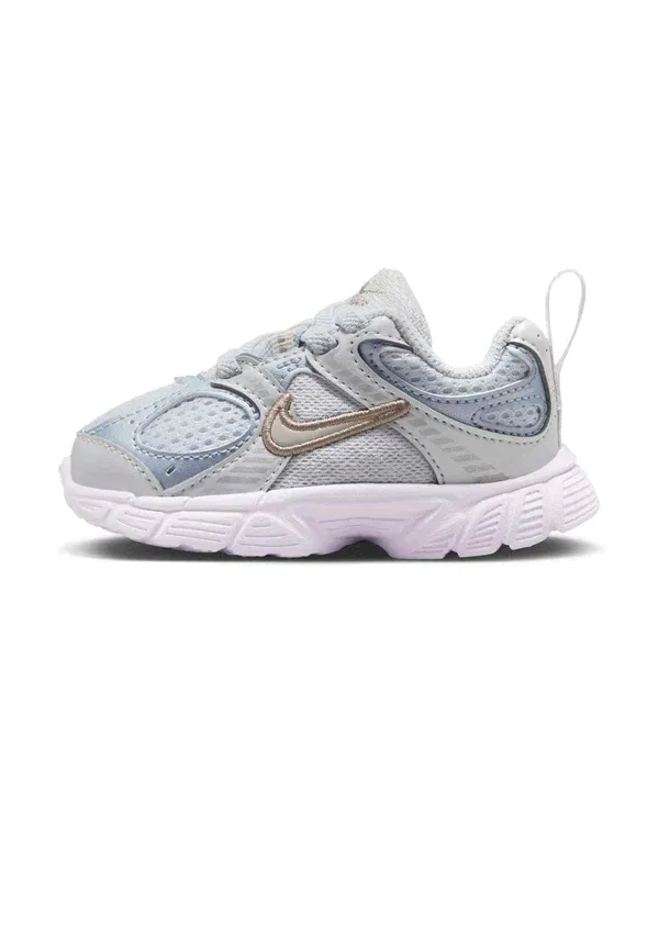 Кроссовки с текстильным верхом Nike Sportswear Aura Platinum, Tint Taupe Haze, Moon Particle, коричневый