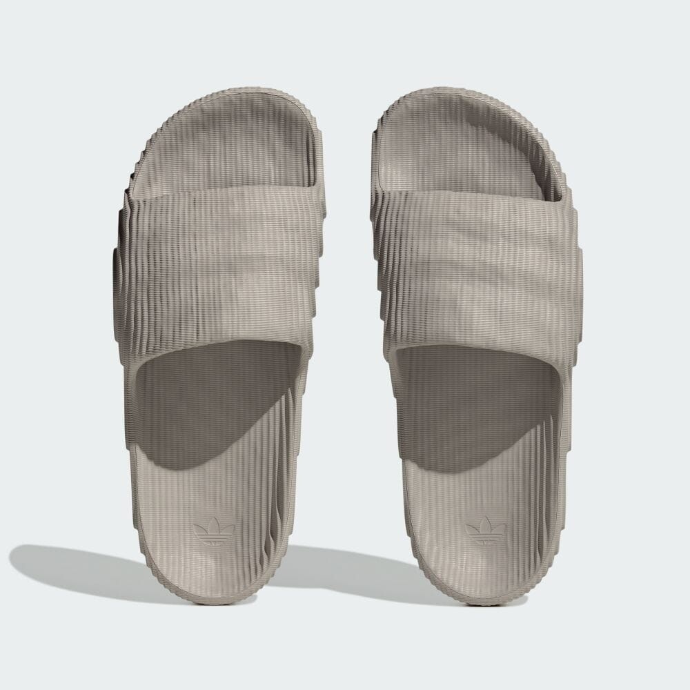 Шлепанцы Adidas Adilette 22, серо-коричневый — фото 4