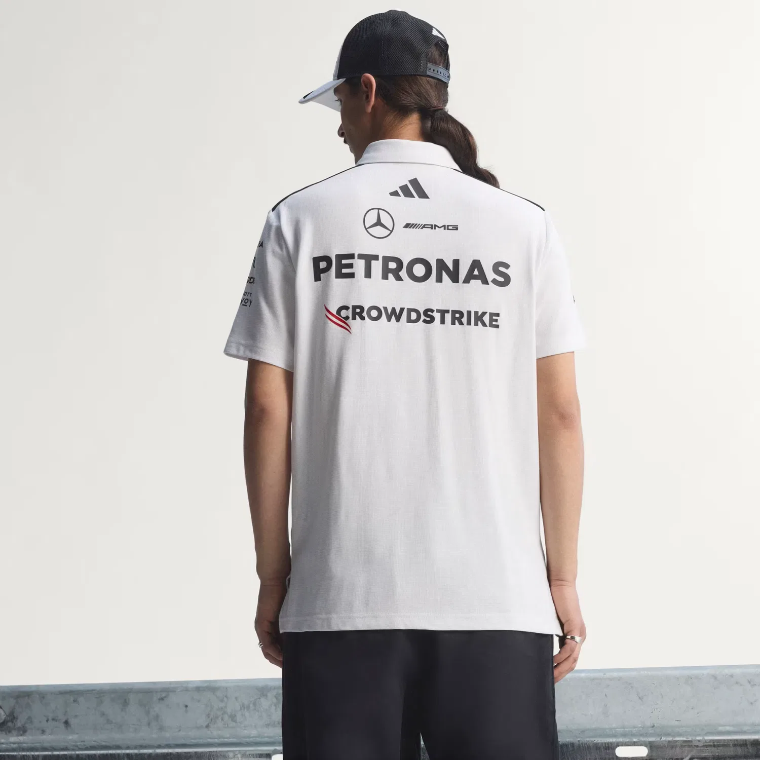 Мужское поло вафельной вязки Mercedes - AMG Petronas Formula 1 Team Adidas Performance, белый — фото 2