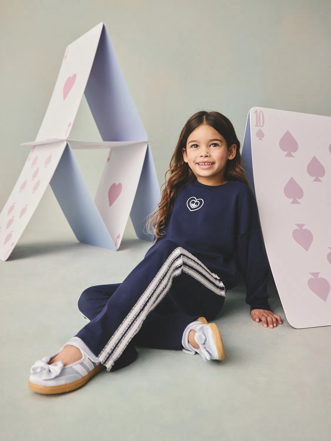 Спортивный костюм adidas Originals Disney Alice in Wonderland, синий
