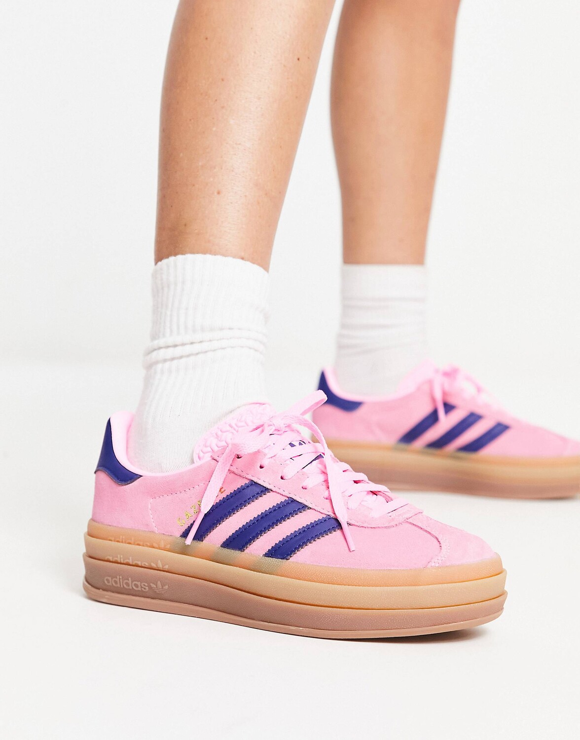 Розовые кроссовки на платформе с резиновой подошвой adidas Originals Gazelle Bold — фото 3