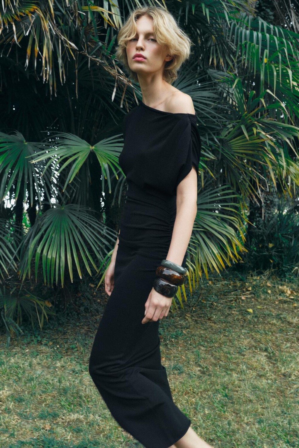 

Драпированное трикотажное платье ZARA, черный