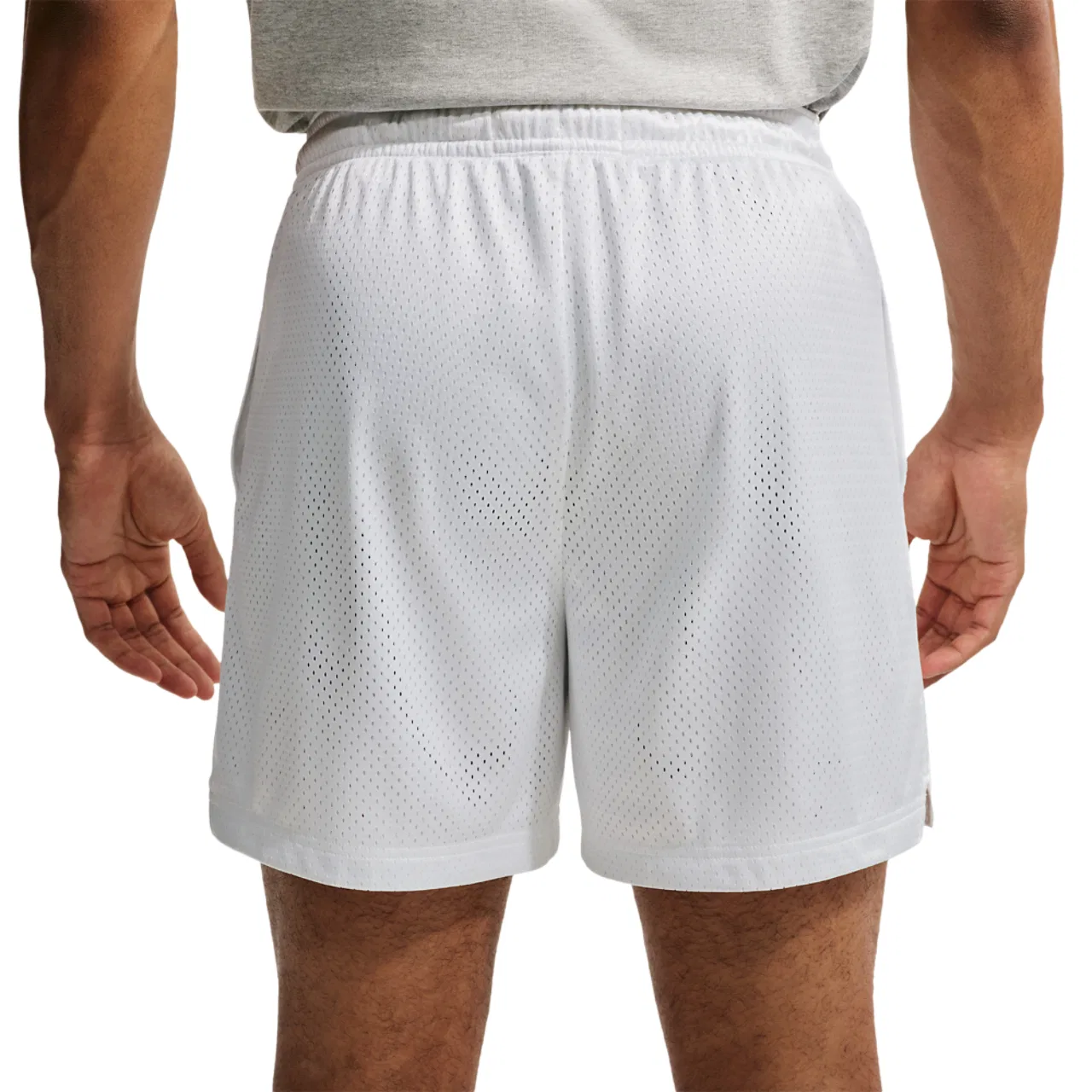 Мужские шорты из сетки с длиной по внутреннему шву 13 см, с карманами, Nike Dri-FIT Standard Issue Mesh 5IN Shorts, Nike, Pale Ivory/White/Black — фото 2