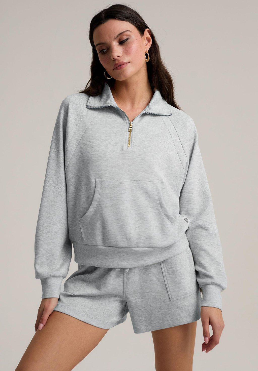 

Шорты LUXECOMFORT - Tracksuit bottoms Chelsea Peers, серый