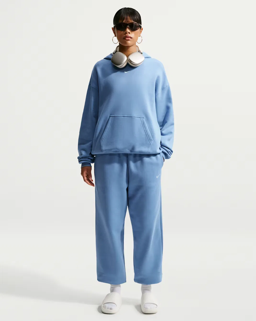 Женская толстовка с капюшоном оверсайз Nike Studio Fleece Medium Weight, Work Blue/Sail — фото 4