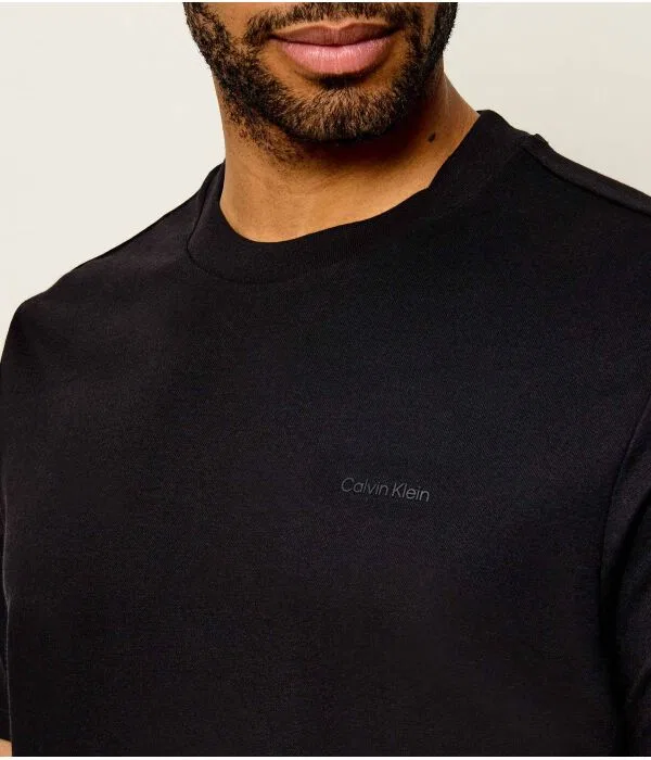 Мужская футболка свободного кроя Calvin Klein, черный — фото 4