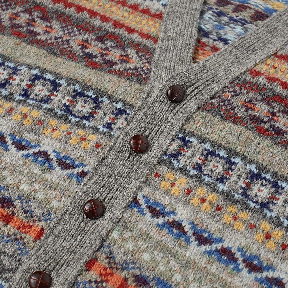 

жилет на пуговицах amison's of Shetland Fair Isle Jamiesons of Shetland