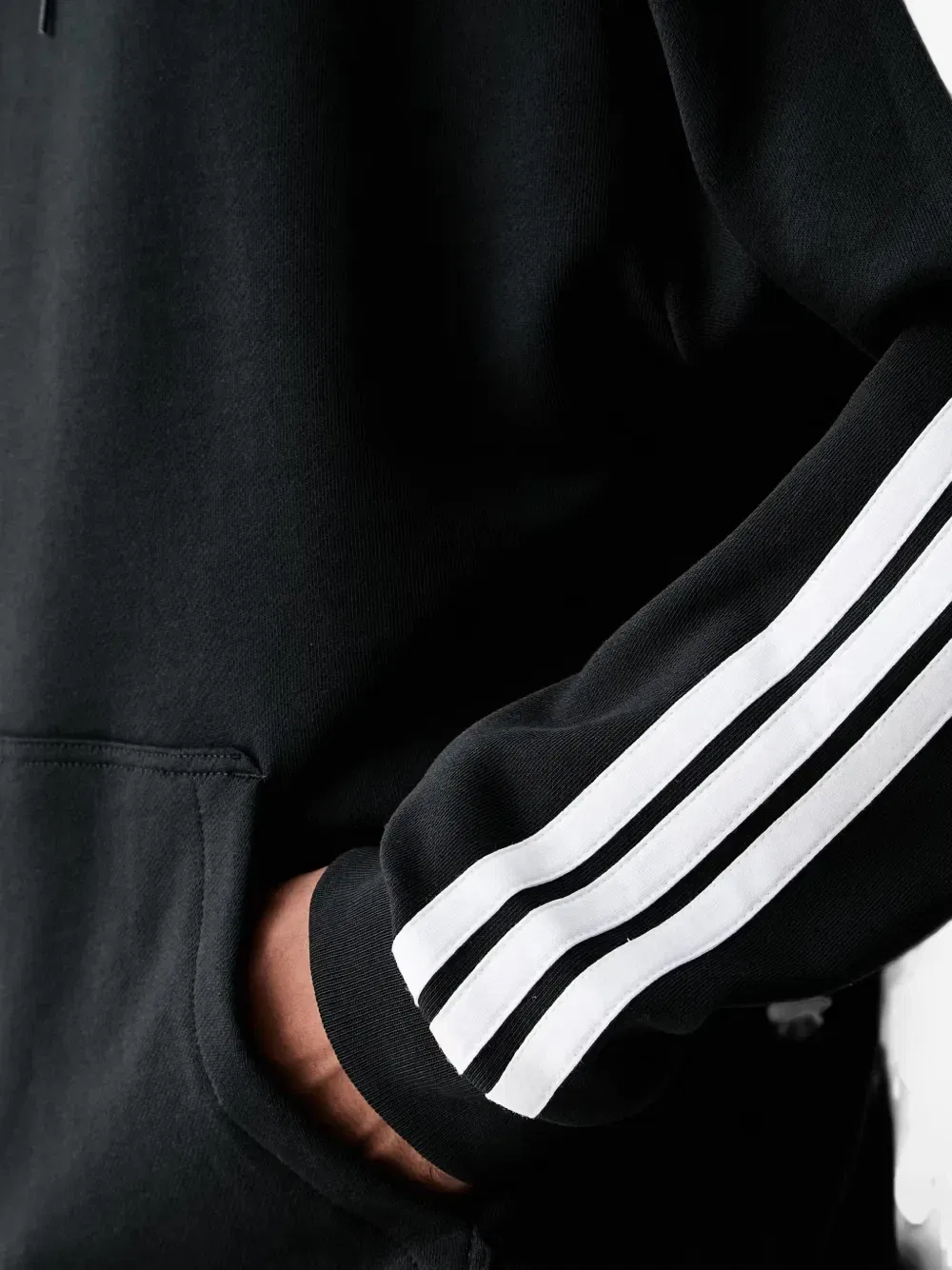 Худи Essentials с боковыми полосками Adidas, черный — фото 4
