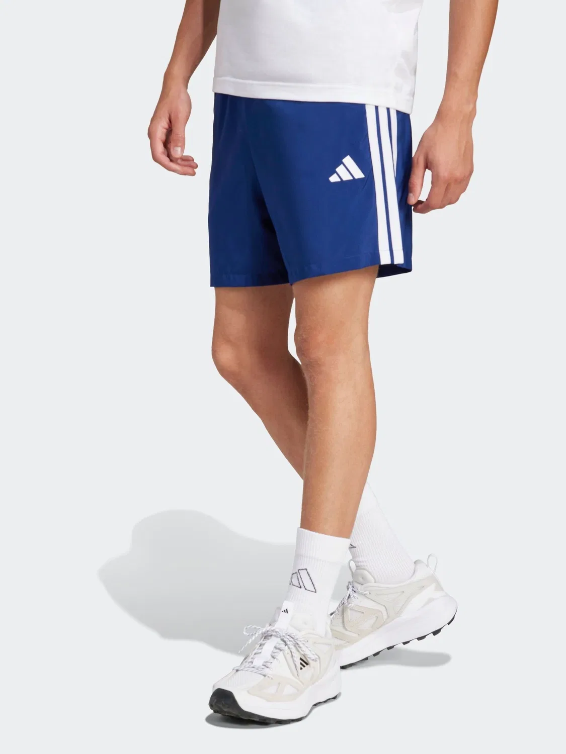 Шорты повседневные, на поясе с резинкой и шнурком, три полоски adidas, синий