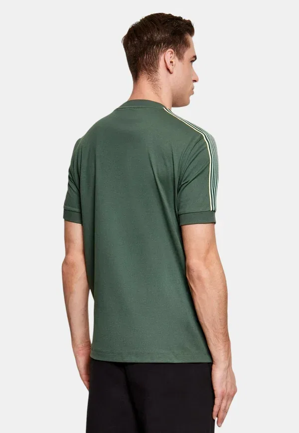 Футболка Ea7 Emporio Armani, зеленый — фото 3