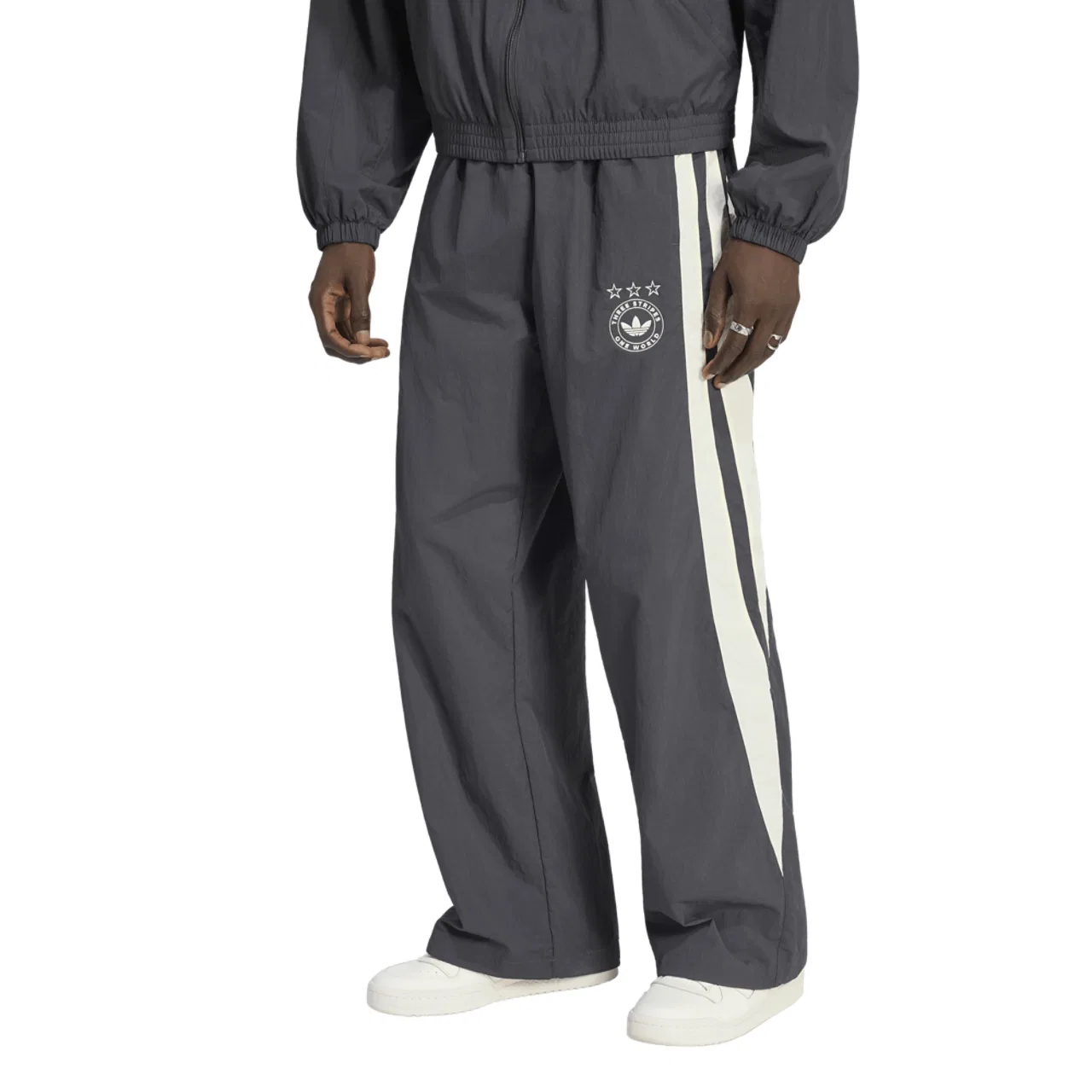 Брюки мужские Santiago Track Pant Adidas, черный/бежевый