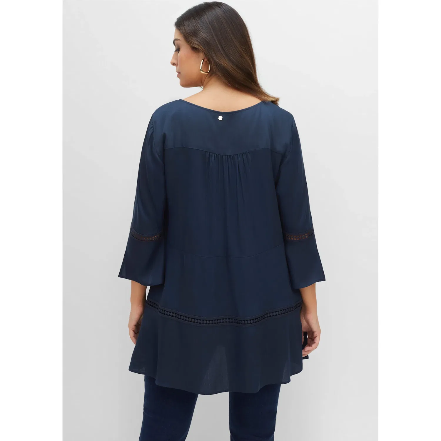Женская удлиненная блузка с круглым вырезом Sheego, Navy Blue — фото 4