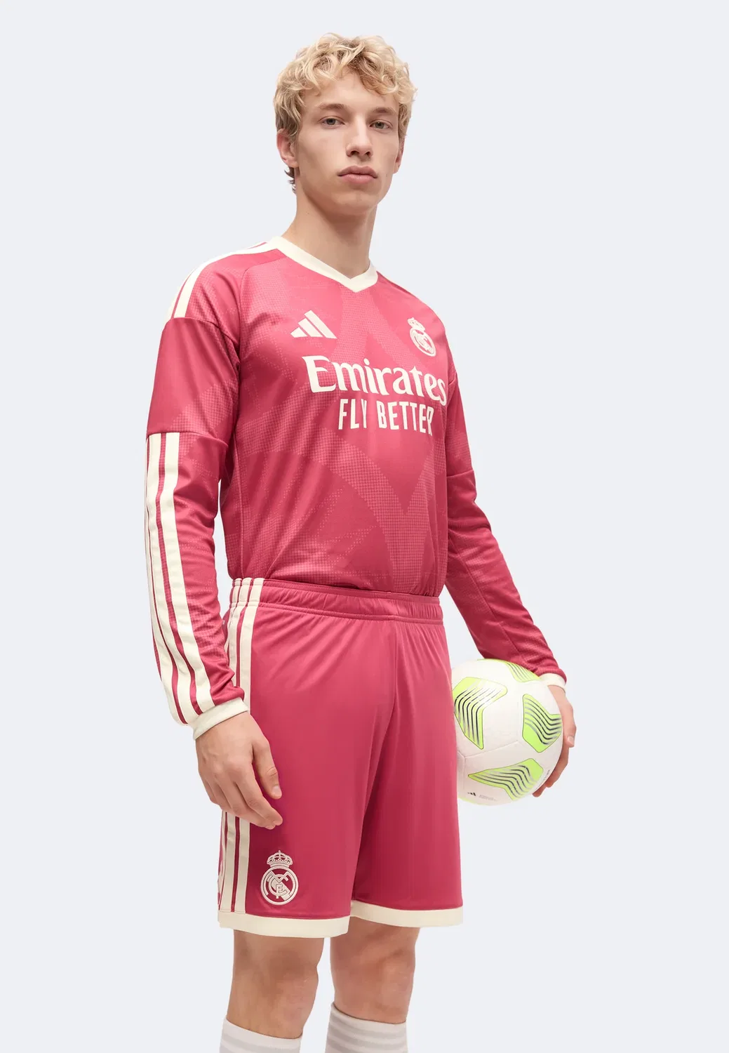 Футбольные шорты "Реал Мадрид" сезона 26/27 (третья форма) - клубная форма Adidas Performance, Wild Pink — фото 4