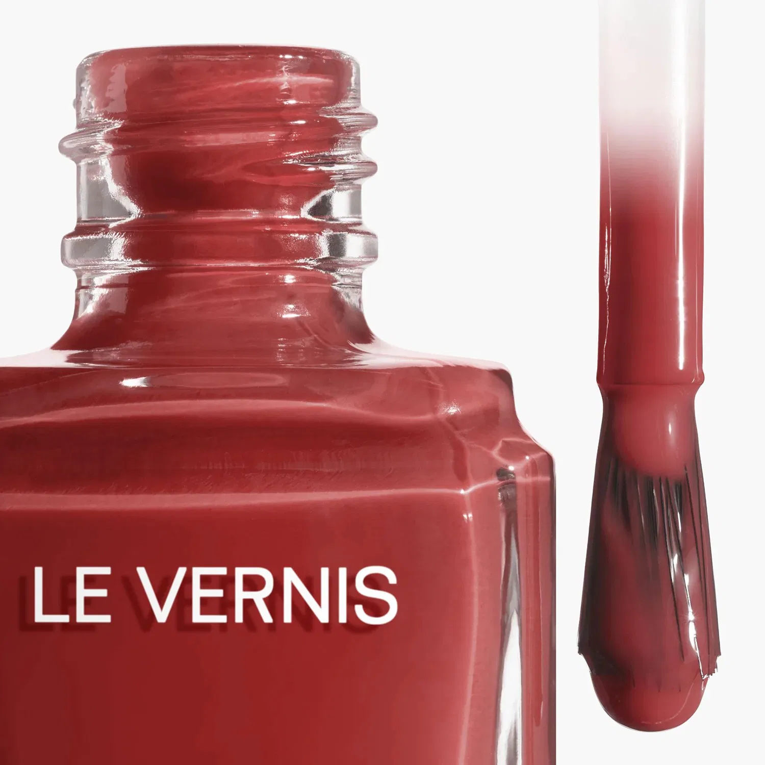 Лак для ногтей LE VERNIS 13 мл, с высокой концентрацией пигментов, CHANEL, 113 FAUSSAIRE — фото 4