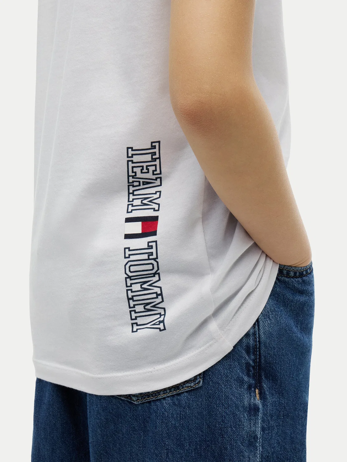 Футболка стандартного кроя для мальчика Team Graphic Tommy Hilfiger, белый — фото 4