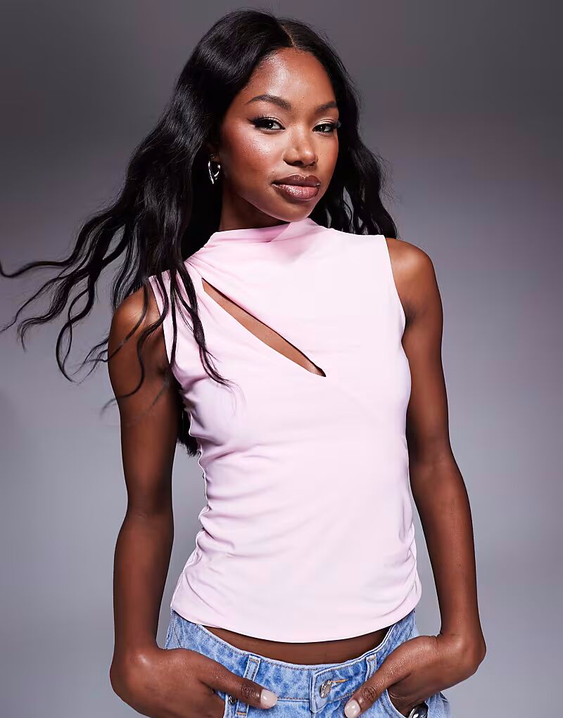 

Обтягивающий топ с разрезом ASOS DESIGN пастельно-розового цвета