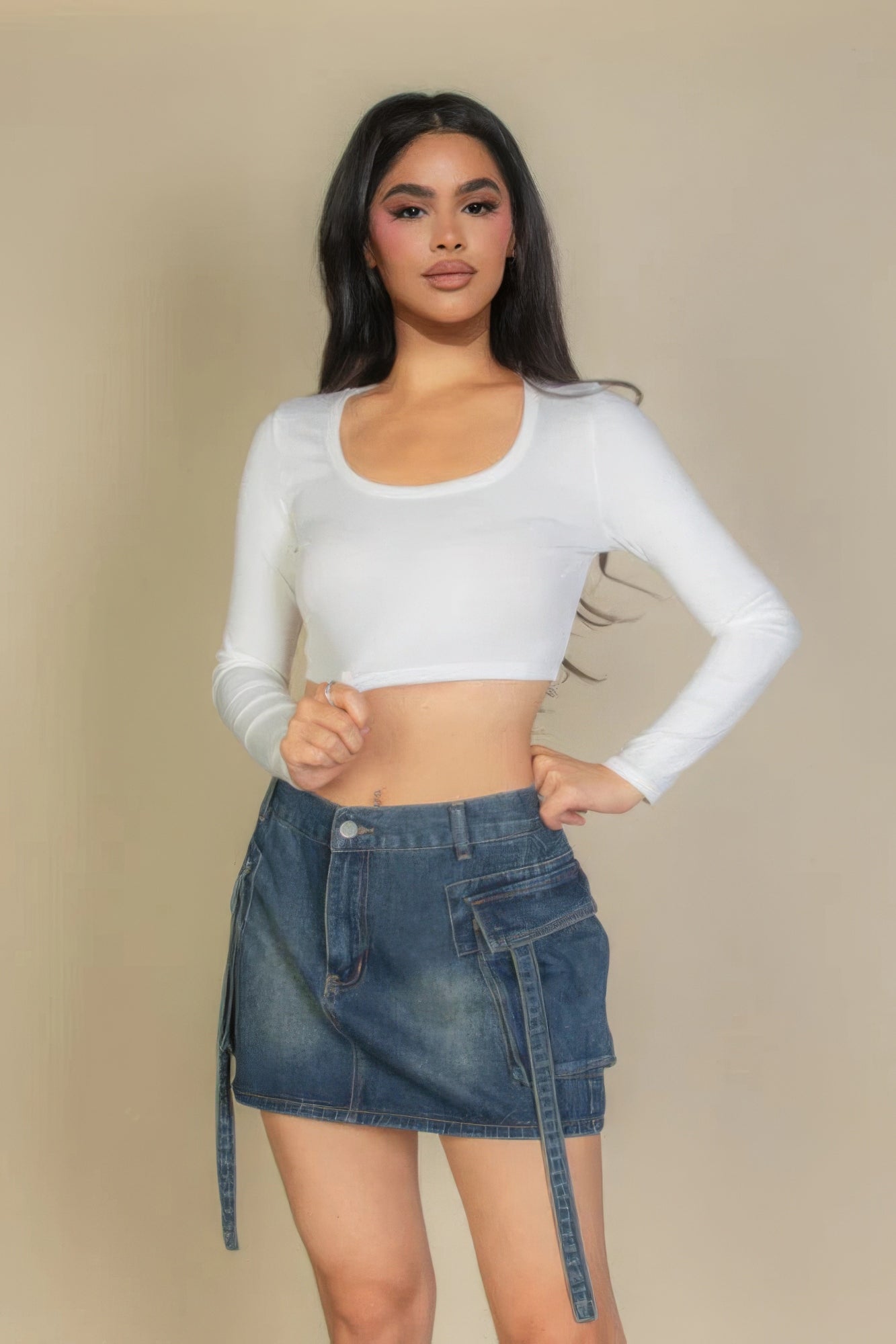 

Топ с длинными рукавами и квадратным вырезом в рубчик FASHNZFAB, белый
