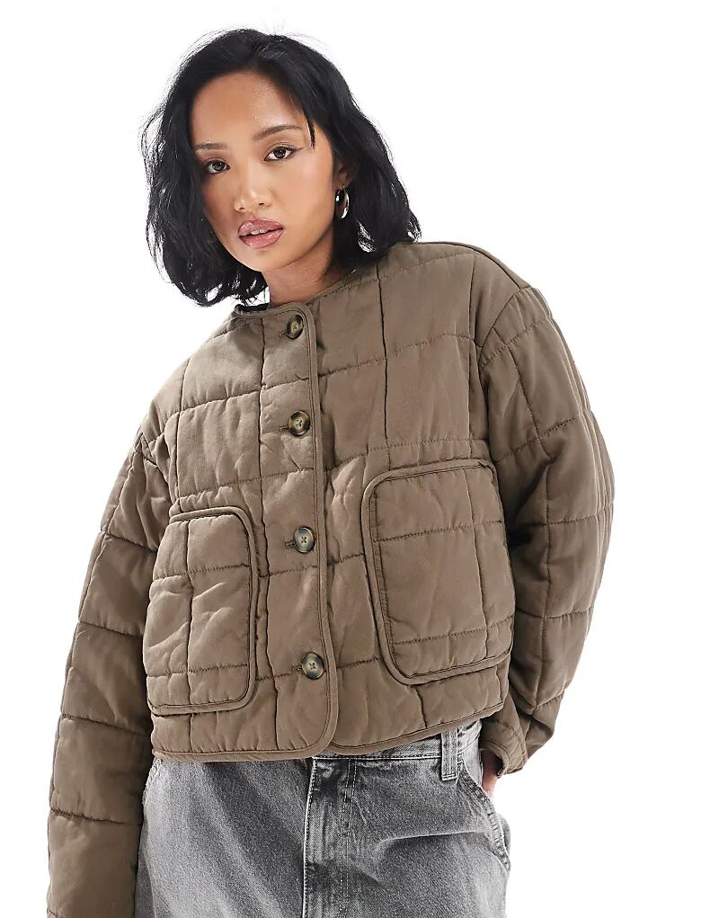 

Укороченная стеганая куртка без воротника ASOS DESIGN Petite в грибном цвете Asos Petite