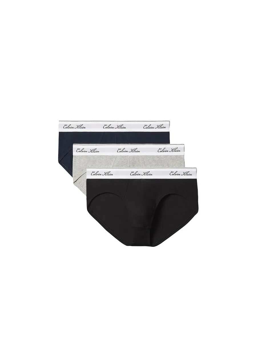 Трусики Calvin Klein разных цветов
