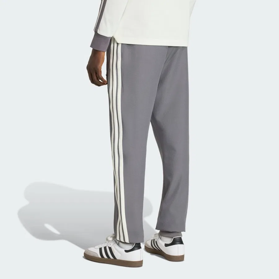 Спортивные штаны Mercedes-AMG Petronas Formula 1 Team Silver Arrows Icon Track Pant adidas, Черный — фото 2