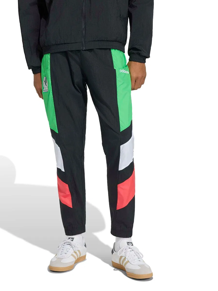 Спортивные брюки ADIDAS PERFORMANCE Tapered Workout Pants 'FMF EQT' черного цвета — фото 2