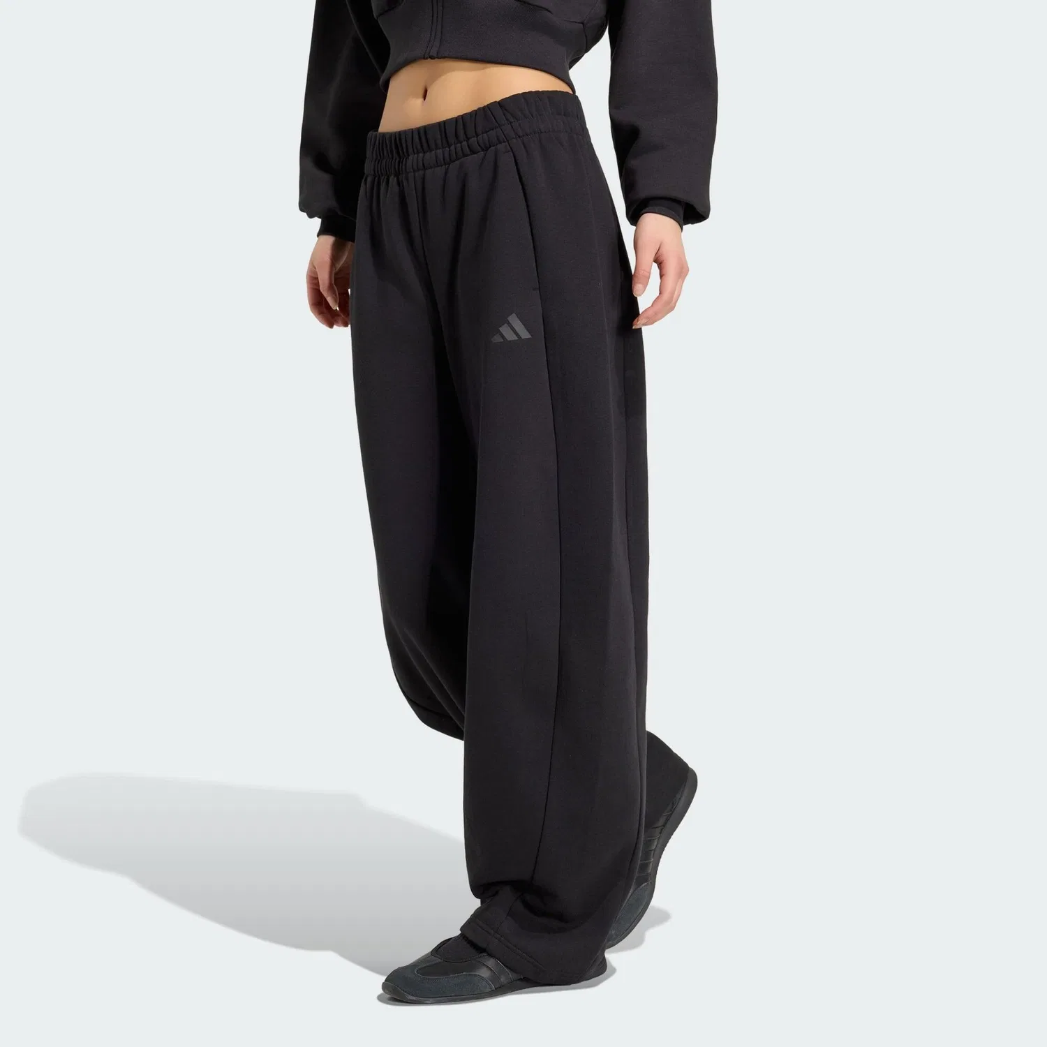 Женские флисовые штаны с завязкой Essentials Contemporary Fleece Hose mit Barrel-Bein Adidas, Schwarz