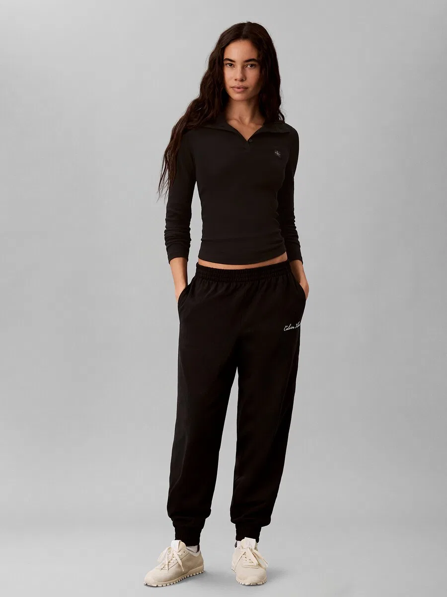 Зауженные брюки Calvin Klein со складками спереди, черные — фото 4