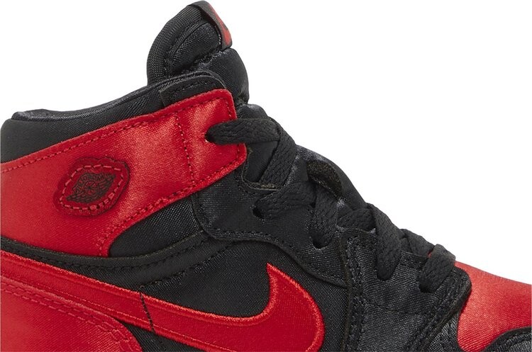 Кроссовки Air Jordan 1 Retro High OG TD 'Satin Bred' 2023, красный — фото 2