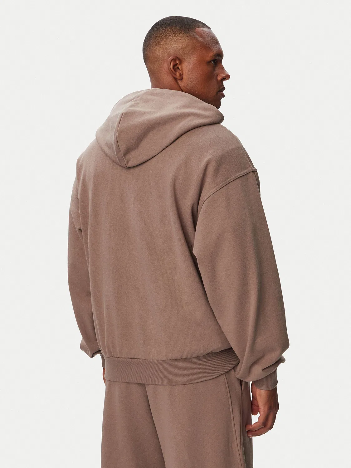 Мужская толстовка стандартного кроя Kit Small Logo Full-Zip Hoodie Adidas, бежевый — фото 3