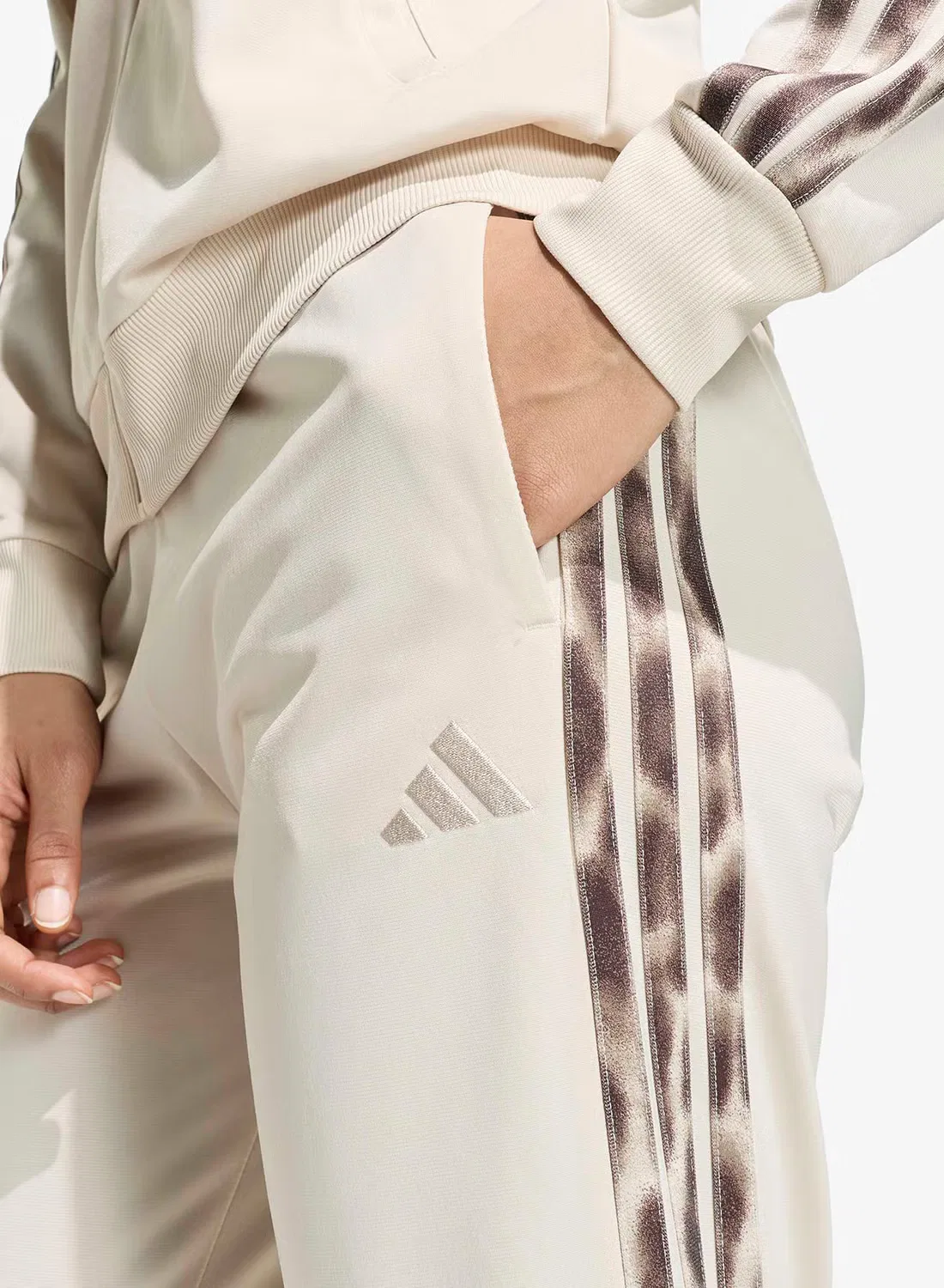 Спортивный костюм с леопардовым принтом 3-Stripes Adidas, коралловый — фото 4