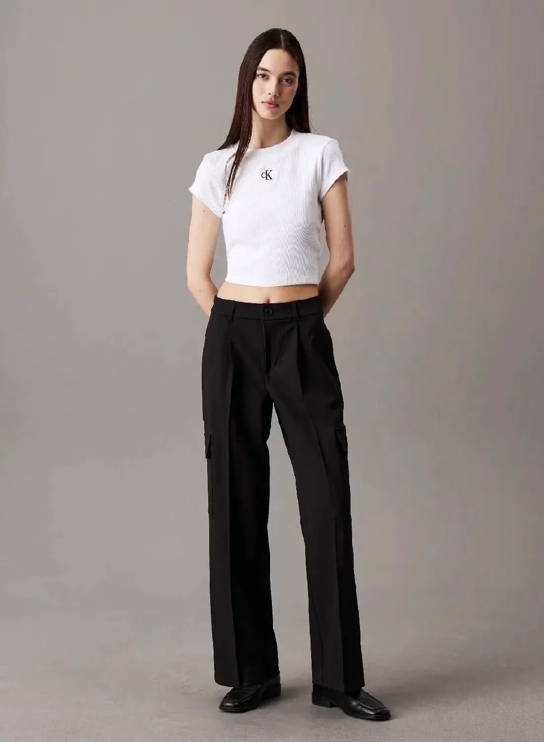 Брюки карго свободного кроя с защипами Calvin Klein, черный